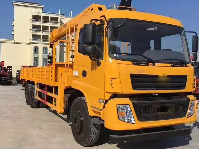 隨車(chē)吊