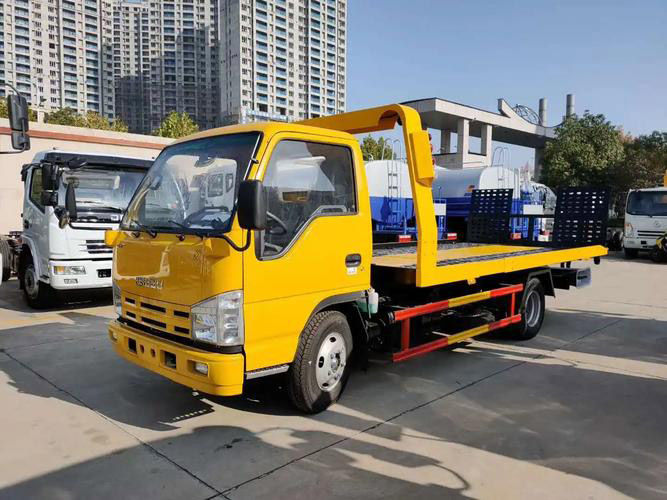齊齊哈爾市富?？h汽車雪地困境救援：專業團隊緊急出動，助您安全脫困